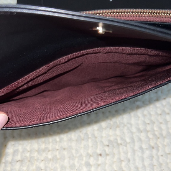 CHANEL O Case Medium Lambskin Leather Clutch Pouch - Limited Edition - Picture 15 of 17